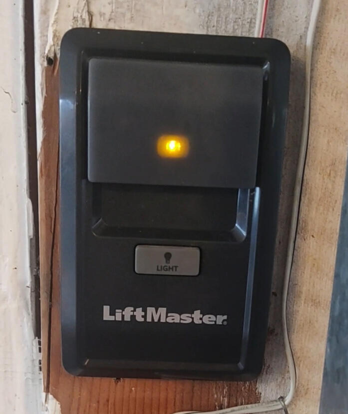 LiftMaster Wall Switch Blinking amber code